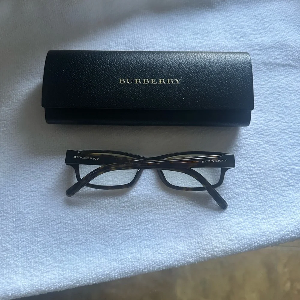 Burberry Kids Tortoiseshell Brown and Black Sunglasses with Logo Case